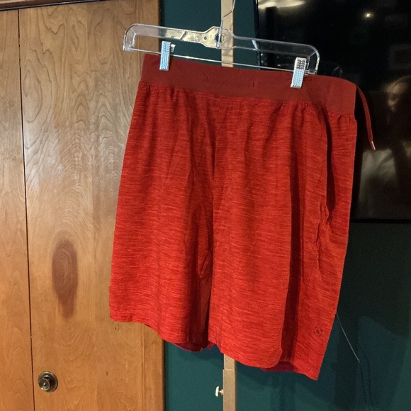 NWOT Lululemon Men's Pace Breaker Short 9" Size: Large - Picture 5 of 7